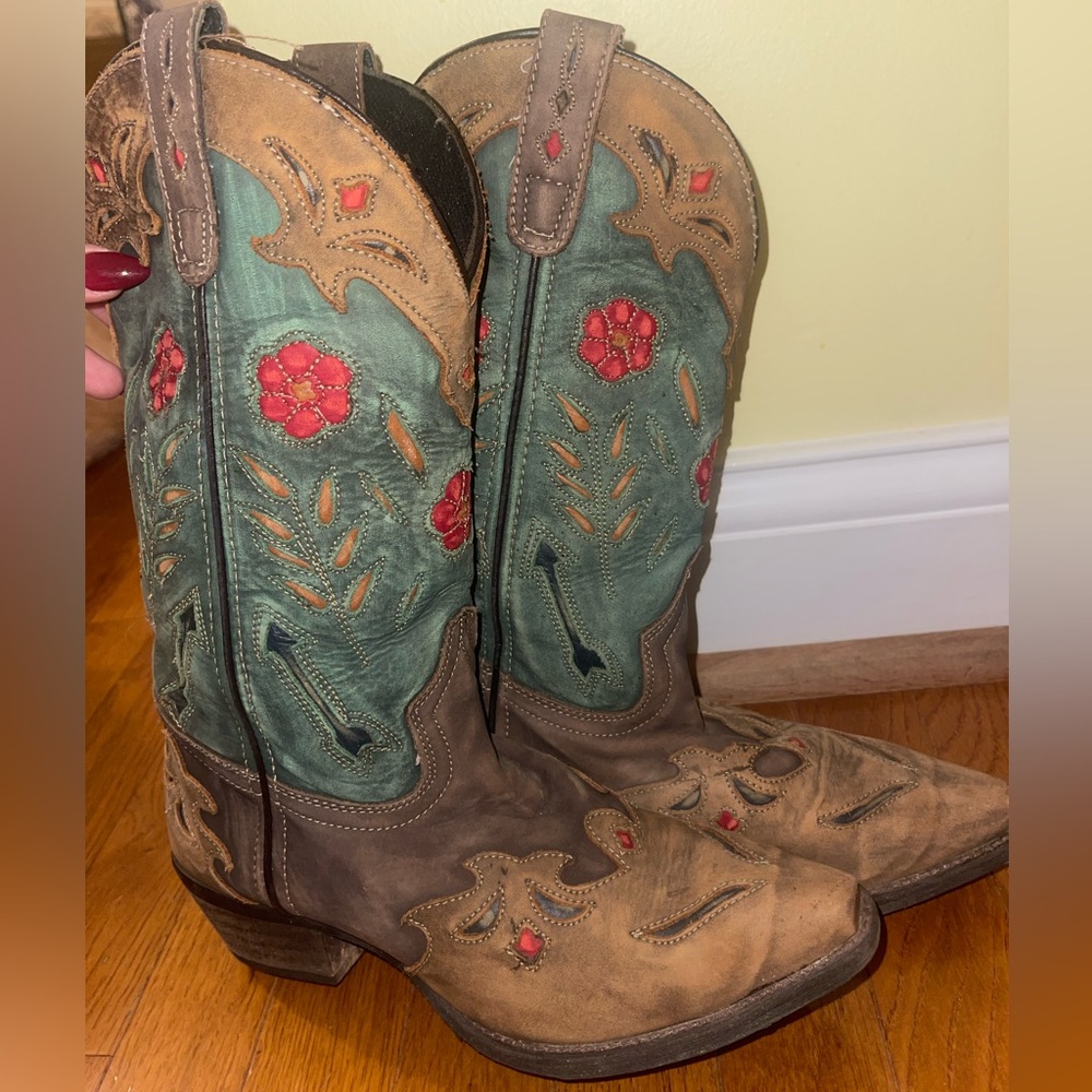 Size 7 1/2 Laredo Women’s boots